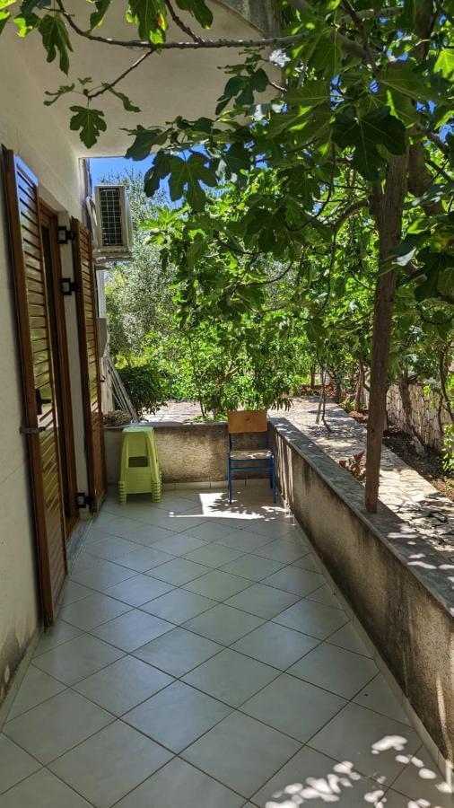 Hasani Apartments Sarandë 外观 照片
